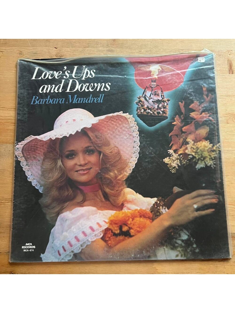 Barbara Mandrell - Love's ups and Downs 33rpm VG+ VR16
